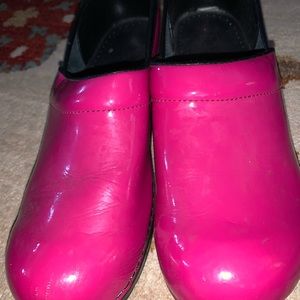 SANITA CLOGS- Great for nursing, etc. Hot pink.